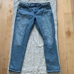 GAP Men's Slim Taper Fit Denim Jeans (38x32, Light Wash)